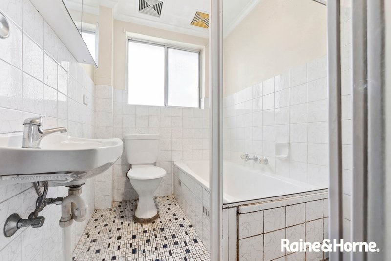 Photo - 8/55 Cumberland Street, Cabramatta NSW 2166 - Image 4