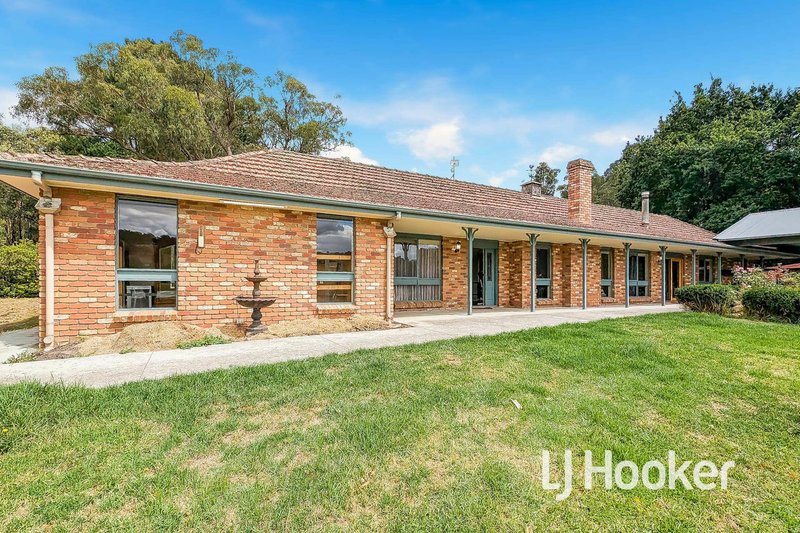 Photo - 855 Toomuc Valley Road, Pakenham Upper VIC 3810 - Image 2