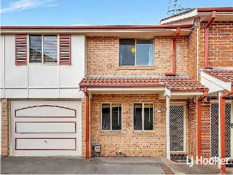 8/56 Hillcrest Road, Quakers Hill NSW 2763