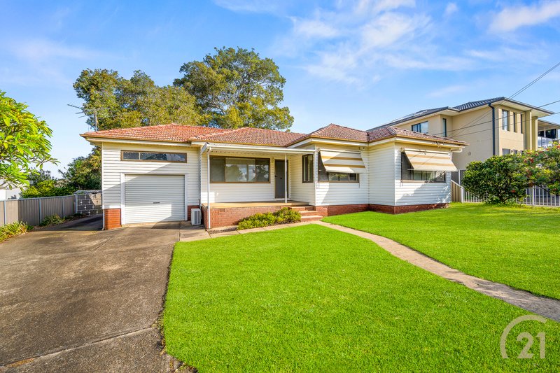 Photo - 858 The Horsley Drive, Smithfield NSW 2164 - Image 3