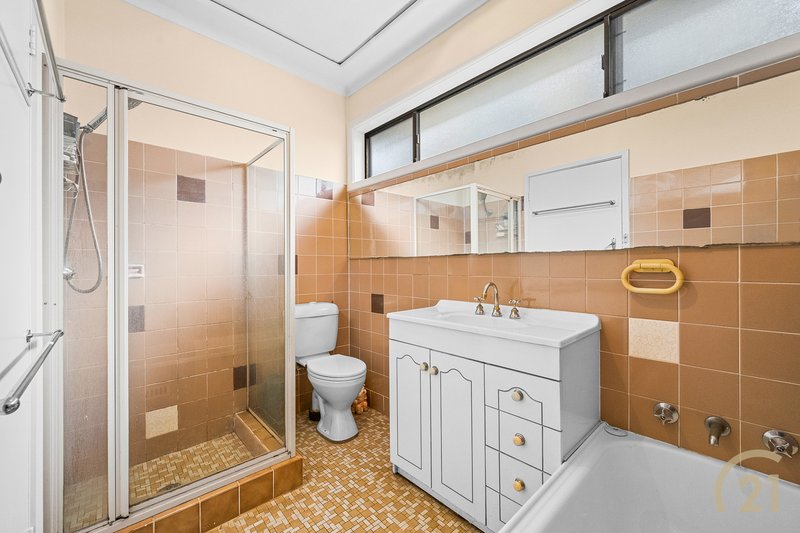 Photo - 858 The Horsley Drive, Smithfield NSW 2164 - Image 12
