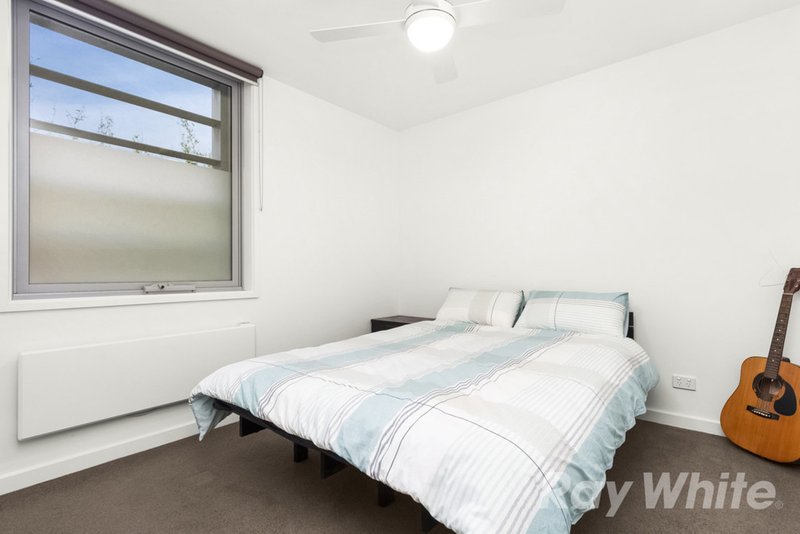 Photo - 8/595 Burke Road, Camberwell VIC 3124 - Image 6