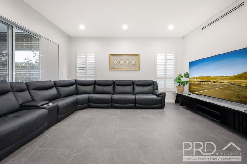 Photo - 85A Rogers Street, Kingsgrove NSW 2208 - Image 3