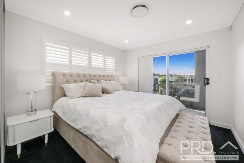 Photo - 85A Rogers Street, Kingsgrove NSW 2208 - Image 6