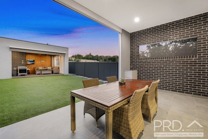 Photo - 85A Rogers Street, Kingsgrove NSW 2208 - Image 9