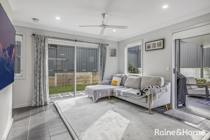 Photo - 85B Mary Ann Drive, Glenfield NSW 2167 - Image 2