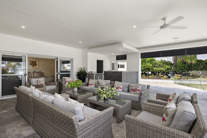 Photo - 8/6-16 Anchorage Drive, Raby Bay QLD 4163 - Image 9