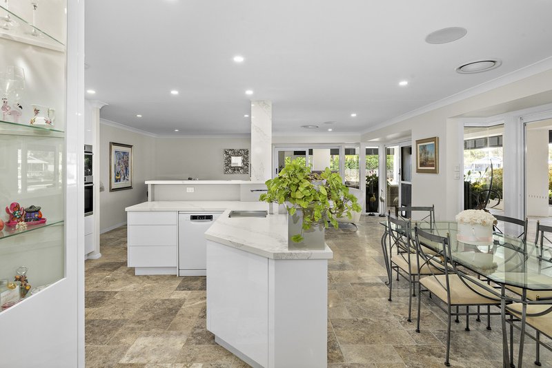 Photo - 8/6-16 Anchorage Drive, Raby Bay QLD 4163 - Image 15