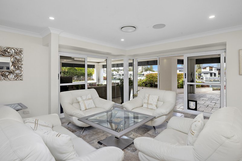 Photo - 8/6-16 Anchorage Drive, Raby Bay QLD 4163 - Image 18
