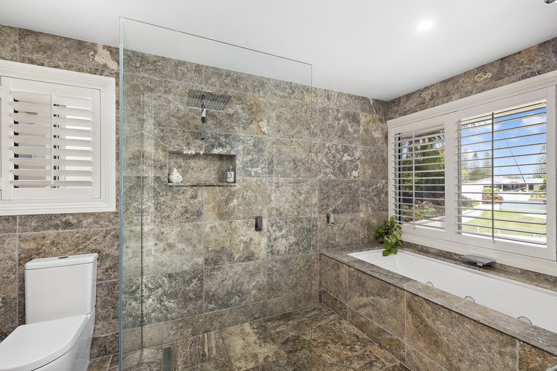 Photo - 8/6-16 Anchorage Drive, Raby Bay QLD 4163 - Image 25