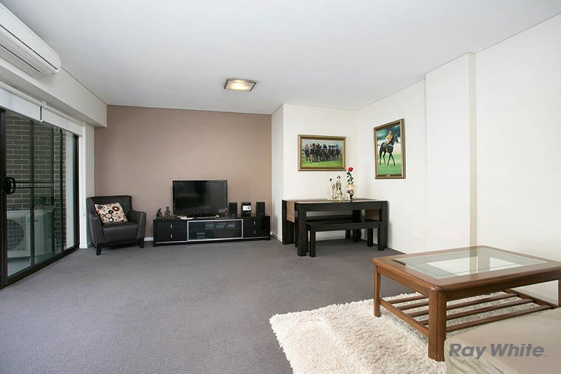 Photo - 8/6-8 Banksia Road, Caringbah NSW 2229 - Image 2