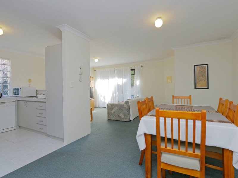 Photo - 8/6-8 Warwick Street, St James WA 6102 - Image 12