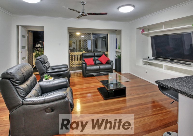 Photo - 86 Aquarius Drive, Kingston QLD 4114 - Image 5