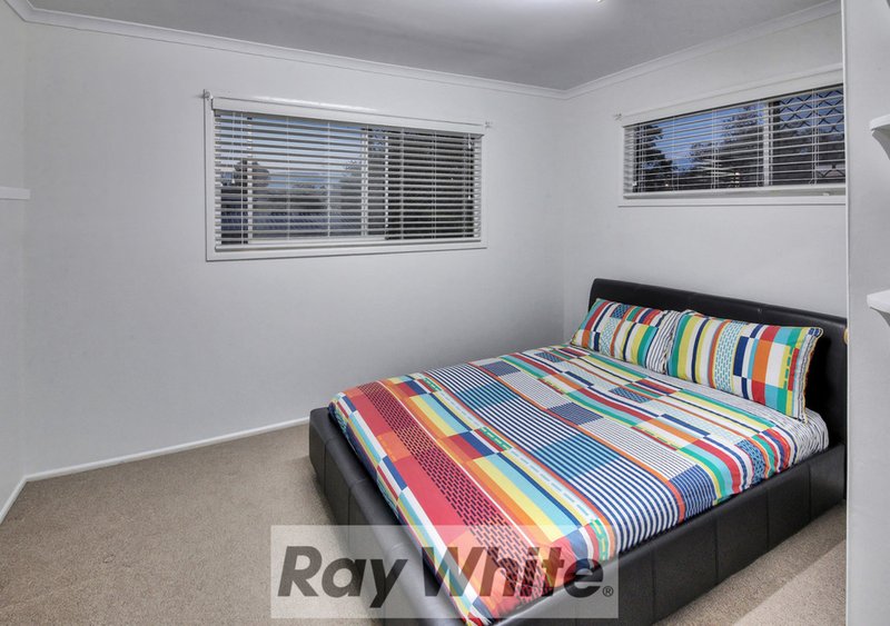 Photo - 86 Aquarius Drive, Kingston QLD 4114 - Image 12