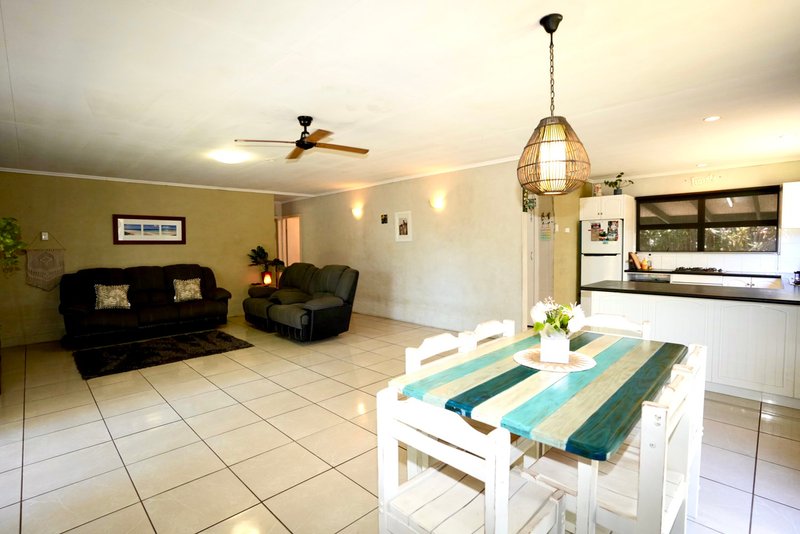 Photo - 86 Armstrong Beach Road, Armstrong Beach QLD 4737 - Image 9