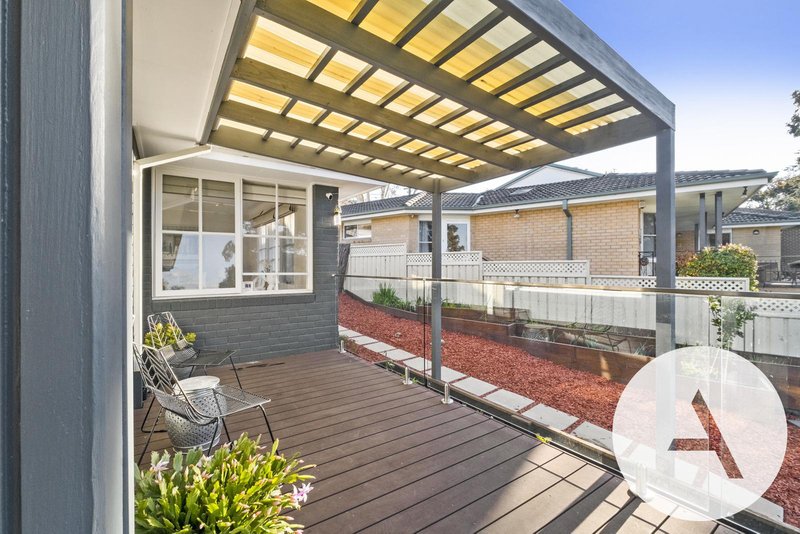 Photo - 86 Bandjalong Crescent, Aranda ACT 2614 - Image 2