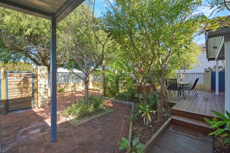 Photo - 86 Barnes Street, Innaloo WA 6018 - Image 3