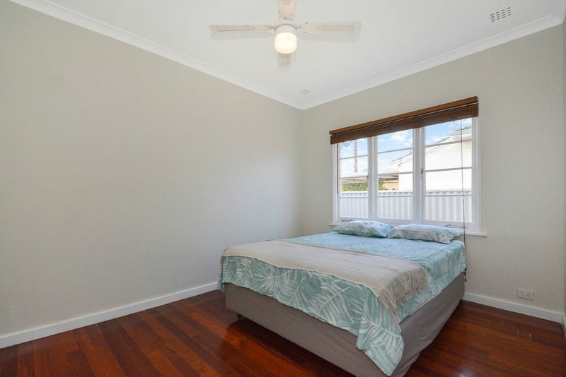 Photo - 86 Barnes Street, Innaloo WA 6018 - Image 12