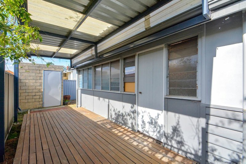 Photo - 86 Barnes Street, Innaloo WA 6018 - Image 16