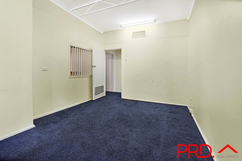 Photo - 86 Barnes Street, Tamworth NSW 2340 - Image 5