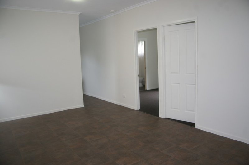 Photo - 86 Beaufort Place, Deception Bay QLD 4508 - Image 3