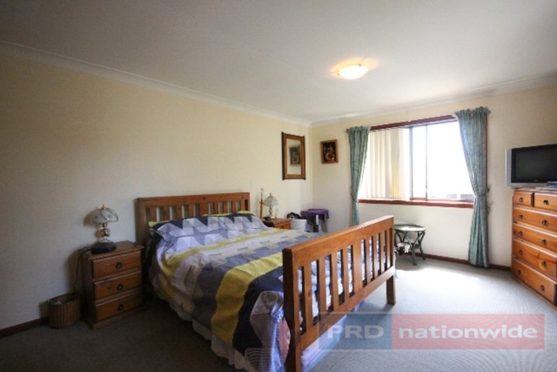 Photo - 86 Broughton Street, Tumut NSW 2720 - Image 3