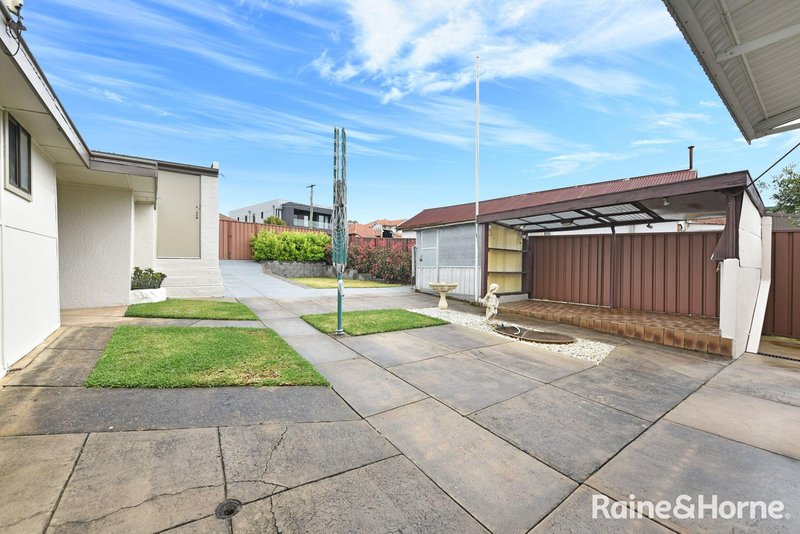 Photo - 86 Cabarita Road, Cabarita NSW 2137 - Image 6