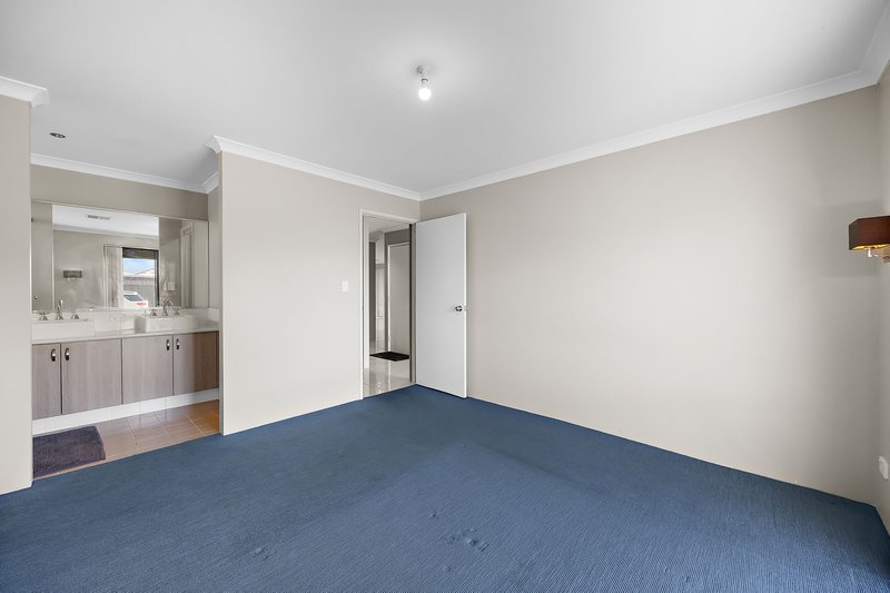 Photo - 86 Camelot Street, Baldivis WA 6171 - Image 4