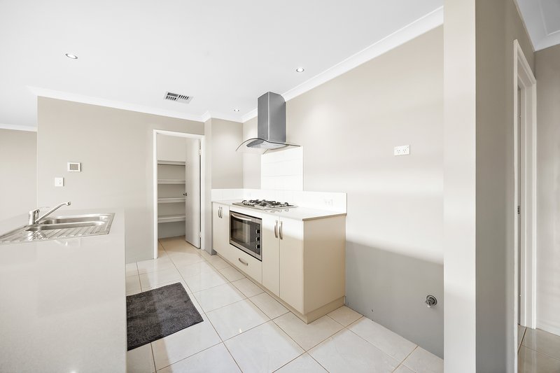 Photo - 86 Camelot Street, Baldivis WA 6171 - Image 15