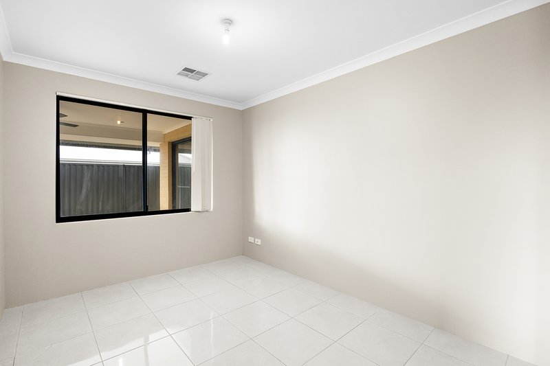 Photo - 86 Camelot Street, Baldivis WA 6171 - Image 24