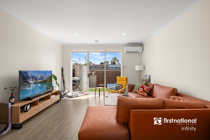 Photo - 86 Camera Walk, Coburg North VIC 3058 - Image 4