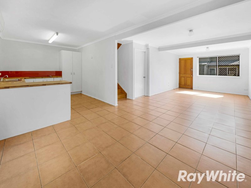 Photo - 8/6 Cardew Street, East Ipswich QLD 4305 - Image 6