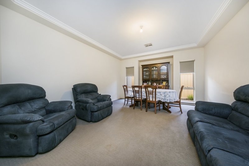 Photo - 86 Douglas Drive, Munno Para SA 5115 - Image 5