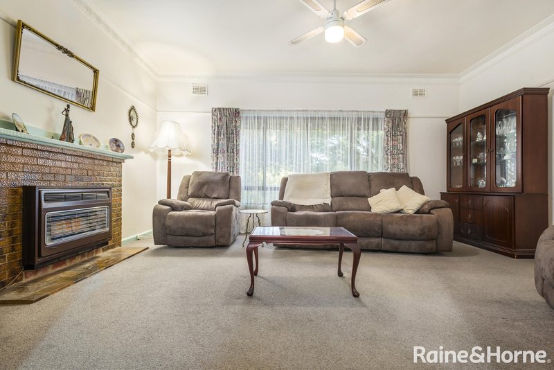 Photo - 86 Edgecombe Street, Kyneton VIC 3444 - Image 2