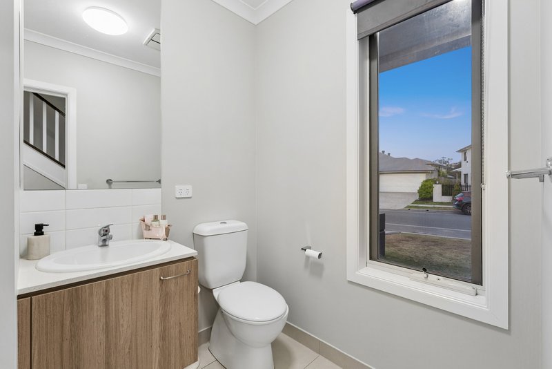 Photo - 86 Emerald Drive, Helensvale QLD 4212 - Image 18