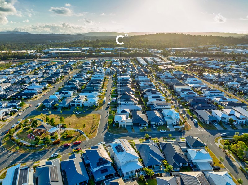 Photo - 86 Emerald Drive, Helensvale QLD 4212 - Image 22
