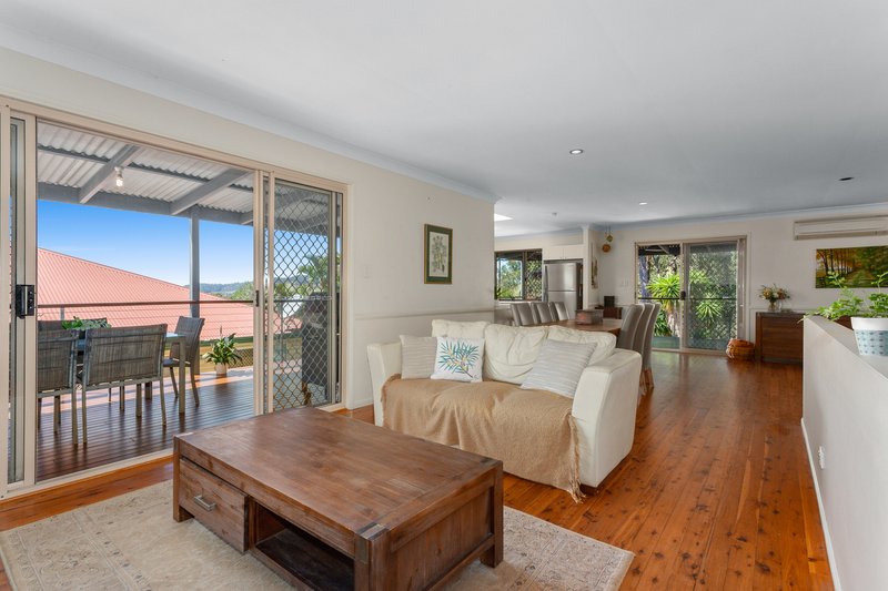 Photo - 86 Falconglen Place, Ferny Grove QLD 4055 - Image 4