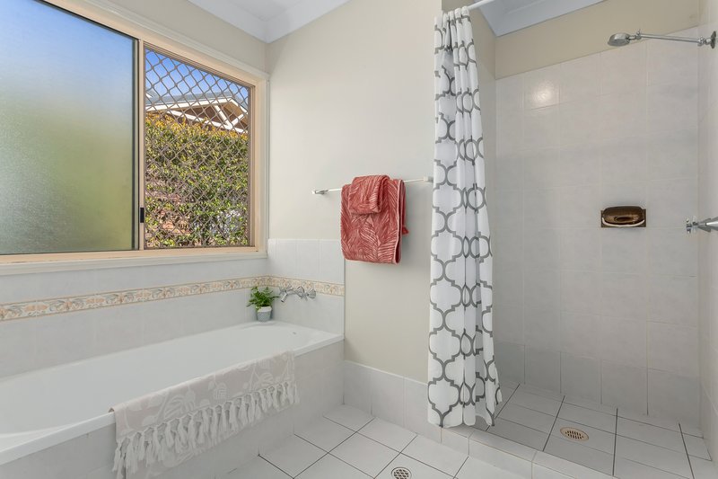 Photo - 86 Falconglen Place, Ferny Grove QLD 4055 - Image 12