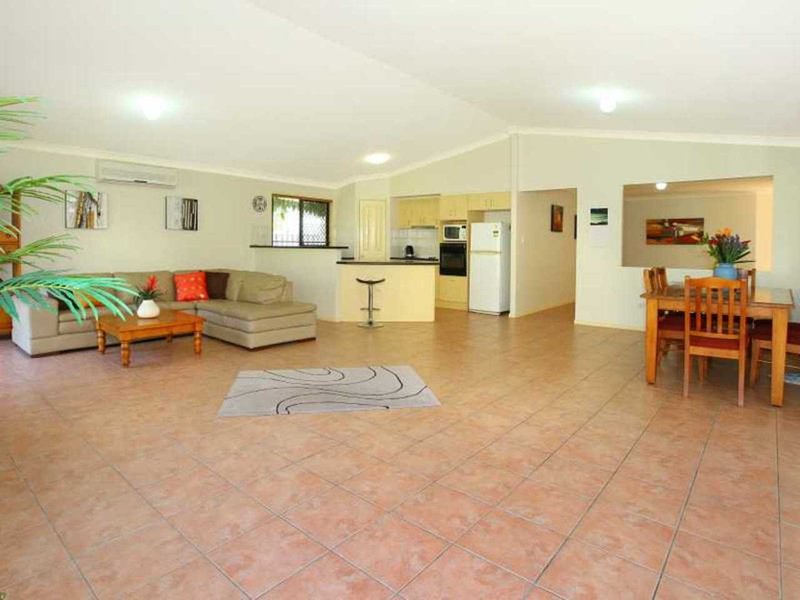 Photo - 86 Greenway Boulevard, Maudsland QLD 4210 - Image 4