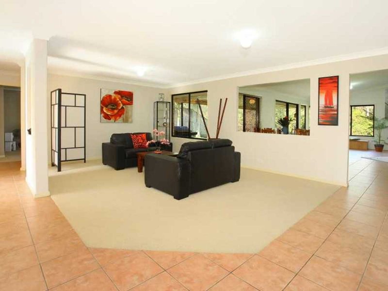 Photo - 86 Greenway Boulevard, Maudsland QLD 4210 - Image 6