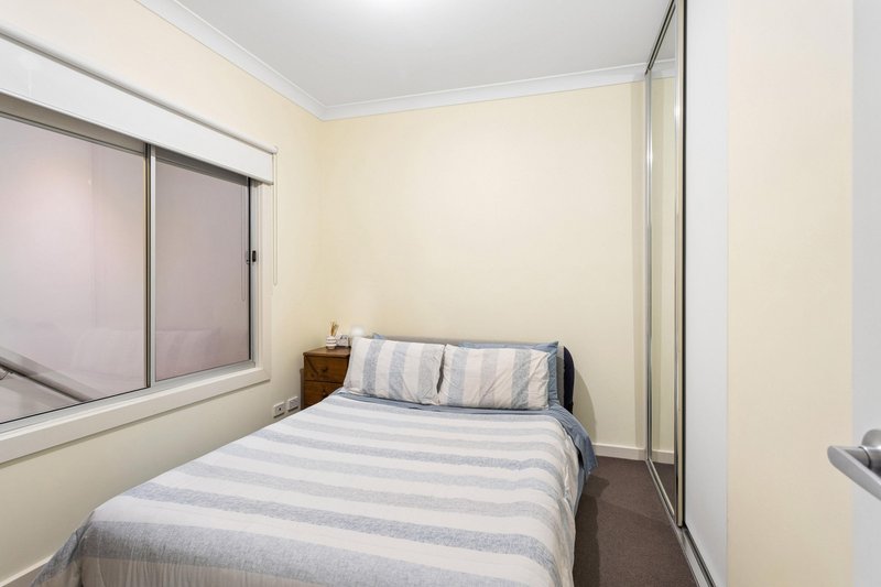 Photo - 86 Harvey Circuit, Mawson Lakes SA 5095 - Image 9