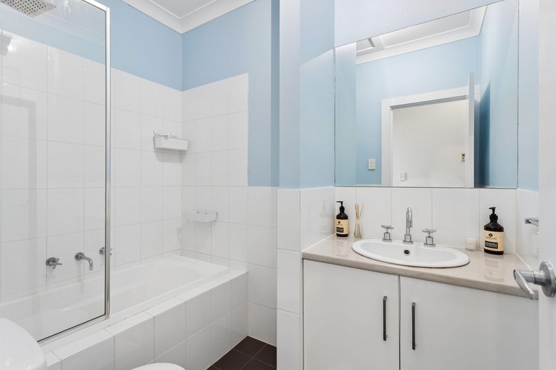 Photo - 86 Harvey Circuit, Mawson Lakes SA 5095 - Image 10