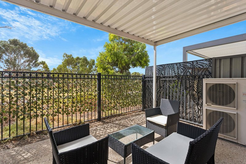 Photo - 86 Harvey Circuit, Mawson Lakes SA 5095 - Image 11