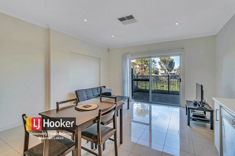 Photo - 86 Harvey Circuit, Mawson Lakes SA 5095 - Image 5