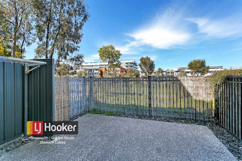 Photo - 86 Harvey Circuit, Mawson Lakes SA 5095 - Image 6