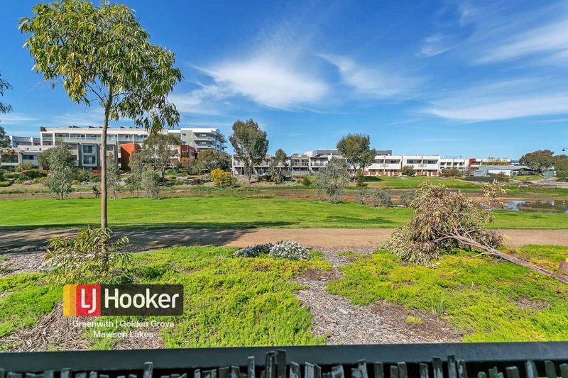 Photo - 86 Harvey Circuit, Mawson Lakes SA 5095 - Image 7