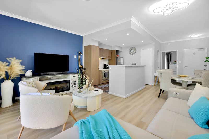 Photo - 8/6 Ibera Way, Success WA 6164 - Image 6