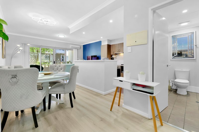 Photo - 8/6 Ibera Way, Success WA 6164 - Image 13