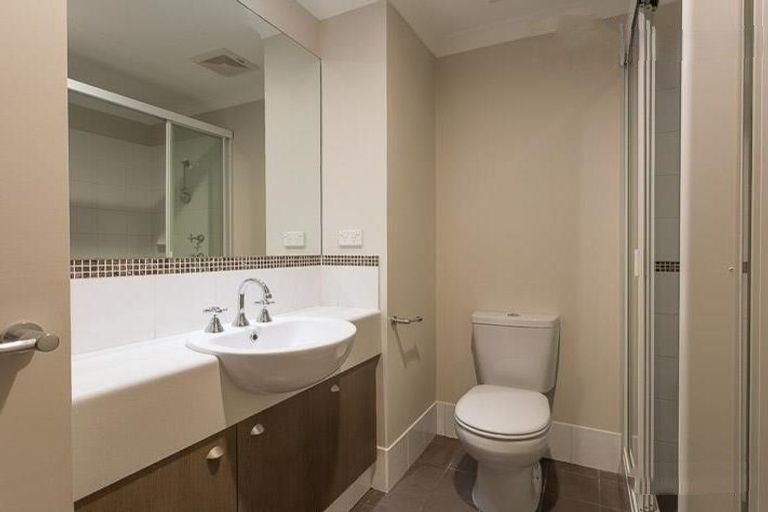 Photo - 8/6 Ibera Way, Success WA 6164 - Image 23