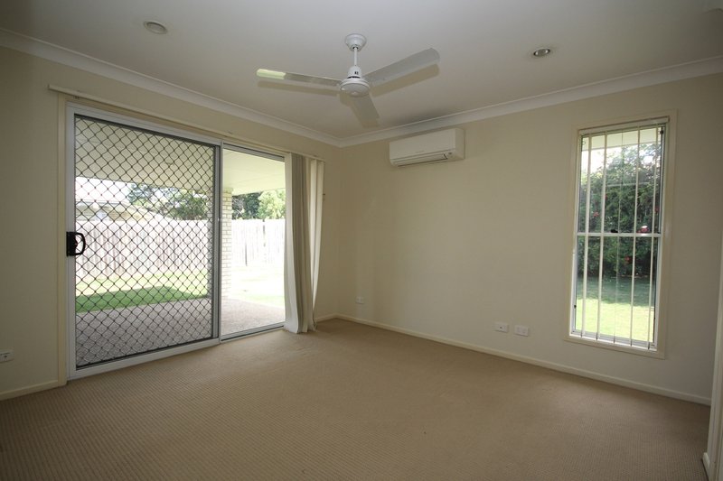 Photo - 86 Jacaranda Drive, Yamanto QLD 4305 - Image 4